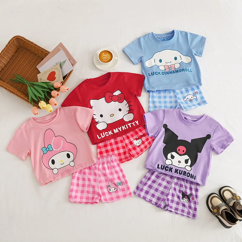 kf-Sf122921b96ef4bbc9314af4e0d434ae4S 잠옷 세트 Cinnamoroll 헬로 키티 Kuromi Kawaii Baby Girls 격자 무늬 잠옷 선물 어린이를위한 부드럽고 편안한 잠옷 - 이미지 1