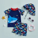 여름 수영복 비키니 세트, 귀여운 상어 프린트, 반팔 래시가드, 수영 상의, 반바지, 태양 모자, 비치웨어, 아기 소년 세트, 3 개